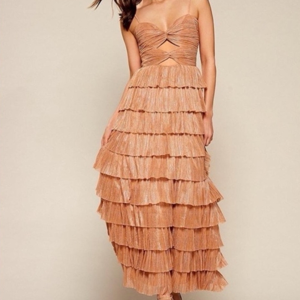 Gianni Bini Strapless Tiered Dress in Tan